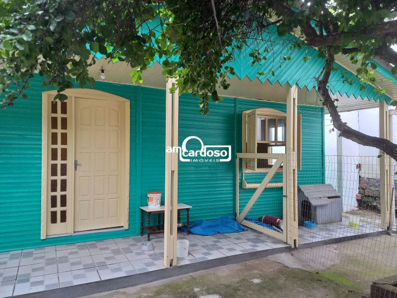 Casa com 2 quartos, 1 banheiro e 80m² à venda no bairro Sao Sebastiao, Porto Alegre