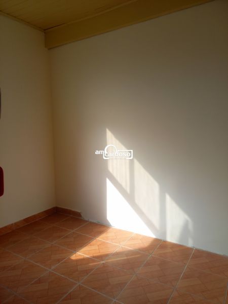 Casa com 2 quartos, 1 banheiro e 80m² à venda no bairro Sao Sebastiao, Porto Alegre