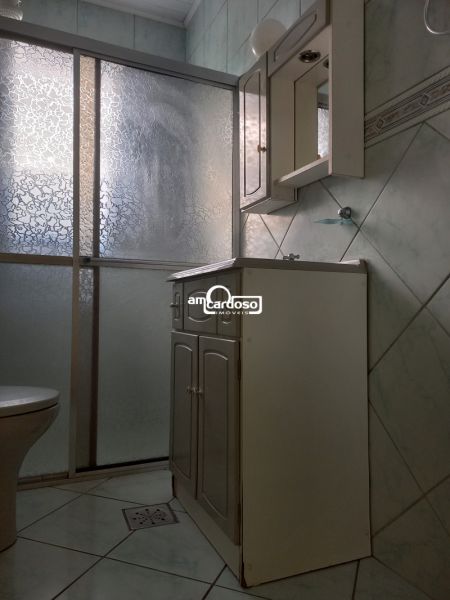 Casa com 2 quartos, 1 banheiro e 80m² à venda no bairro Sao Sebastiao, Porto Alegre
