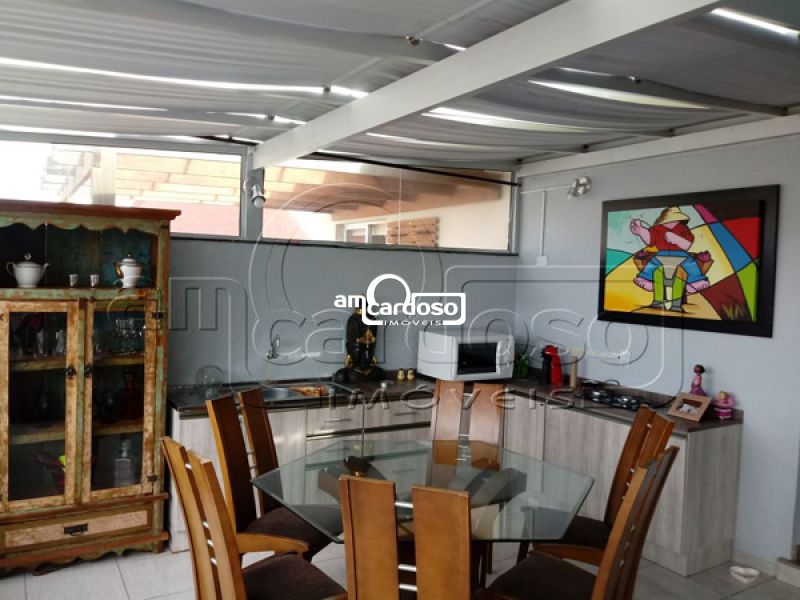 Cobertura com 3 quartos, 2 banheiros e 170m² à venda no bairro Sao Sebastiao, Porto Alegre