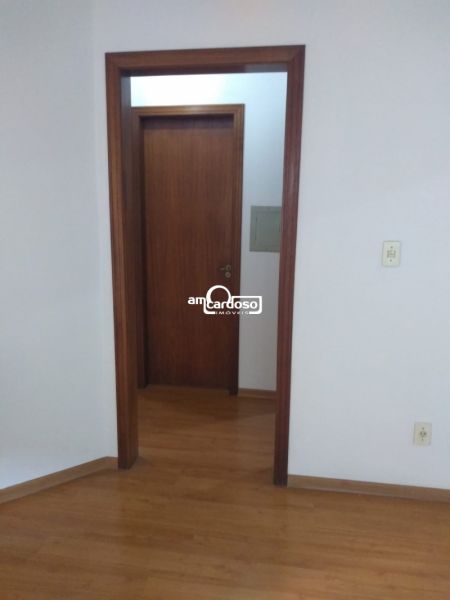 Casa com 3 quartos, 2 banheiros e 96m² à venda no bairro Sao Sebastiao, Porto Alegre