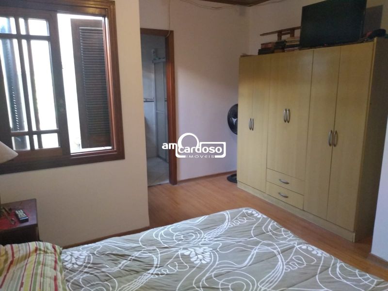 Casa com 3 quartos, 2 banheiros e 96m² à venda no bairro Sao Sebastiao, Porto Alegre