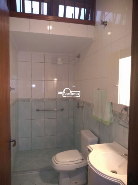 Casa com 3 quartos, 2 banheiros e 96m² à venda no bairro Sao Sebastiao, Porto Alegre