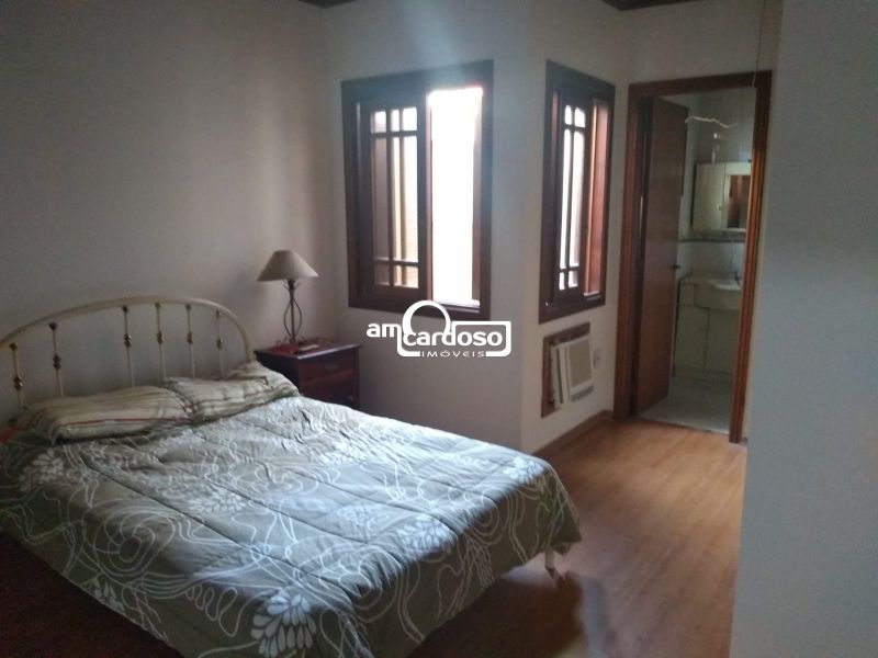 Casa com 3 quartos, 2 banheiros e 96m² à venda no bairro Sao Sebastiao, Porto Alegre