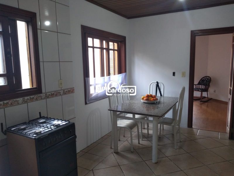 Casa com 3 quartos, 2 banheiros e 96m² à venda no bairro Sao Sebastiao, Porto Alegre