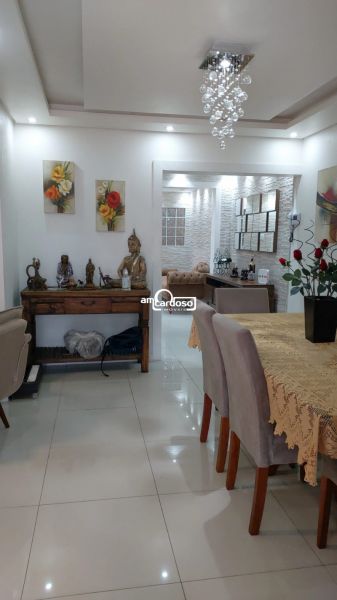 Casa com 2 quartos, 3 banheiros e 240m² à venda no bairro Rubem Berta, Porto Alegre