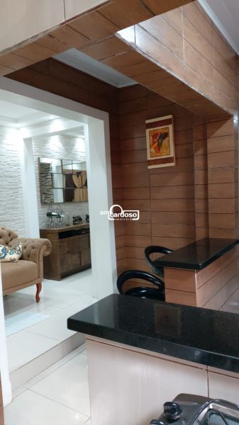 Casa com 2 quartos, 3 banheiros e 240m² à venda no bairro Rubem Berta, Porto Alegre