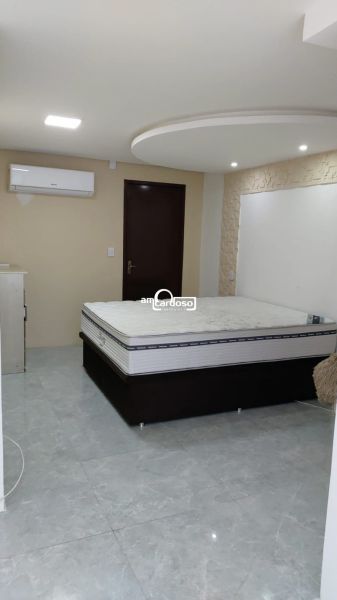 Casa com 2 quartos, 3 banheiros e 240m² à venda no bairro Rubem Berta, Porto Alegre
