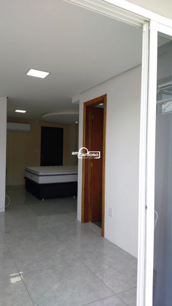 Casa com 2 quartos, 3 banheiros e 240m² à venda no bairro Rubem Berta, Porto Alegre