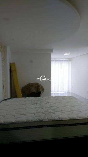 Casa com 2 quartos, 3 banheiros e 240m² à venda no bairro Rubem Berta, Porto Alegre