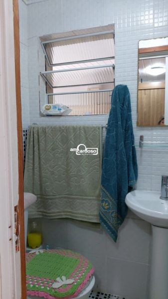 Casa com 2 quartos, 3 banheiros e 240m² à venda no bairro Rubem Berta, Porto Alegre