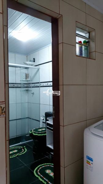 Casa com 2 quartos, 3 banheiros e 240m² à venda no bairro Rubem Berta, Porto Alegre