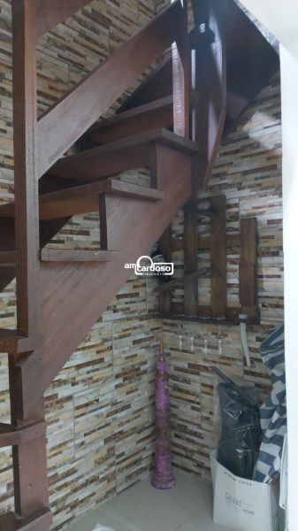 Casa com 2 quartos, 3 banheiros e 240m² à venda no bairro Rubem Berta, Porto Alegre