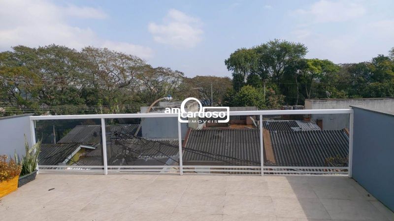 Casa com 2 quartos, 3 banheiros e 240m² à venda no bairro Rubem Berta, Porto Alegre