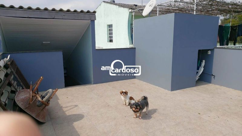Casa com 2 quartos, 3 banheiros e 240m² à venda no bairro Rubem Berta, Porto Alegre