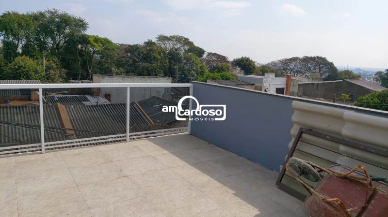 Casa com 2 quartos, 3 banheiros e 240m² à venda no bairro Rubem Berta, Porto Alegre