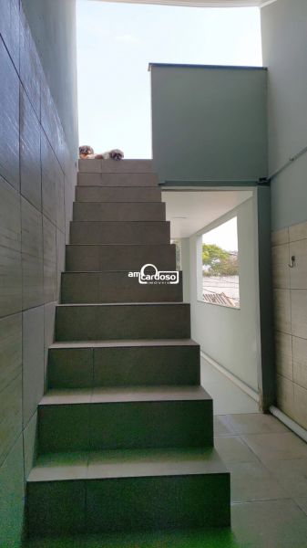 Casa com 2 quartos, 3 banheiros e 240m² à venda no bairro Rubem Berta, Porto Alegre