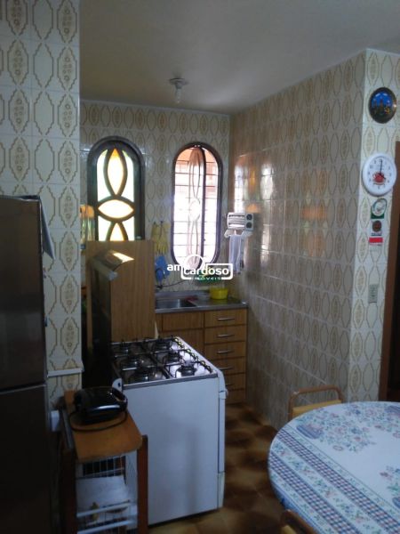 Casa com 3 quartos, 3 banheiros e 147m² à venda no bairro Parque Santa Fé, Porto Alegre