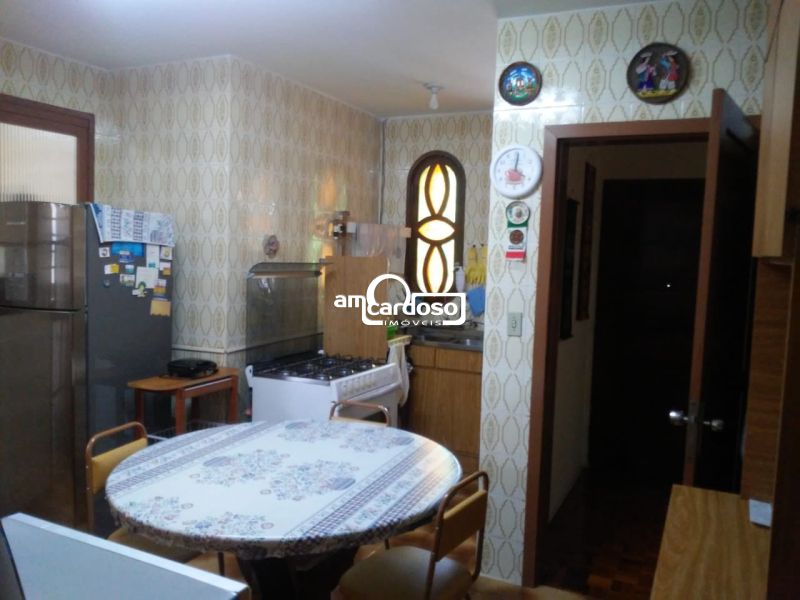 Casa com 3 quartos, 3 banheiros e 147m² à venda no bairro Parque Santa Fé, Porto Alegre