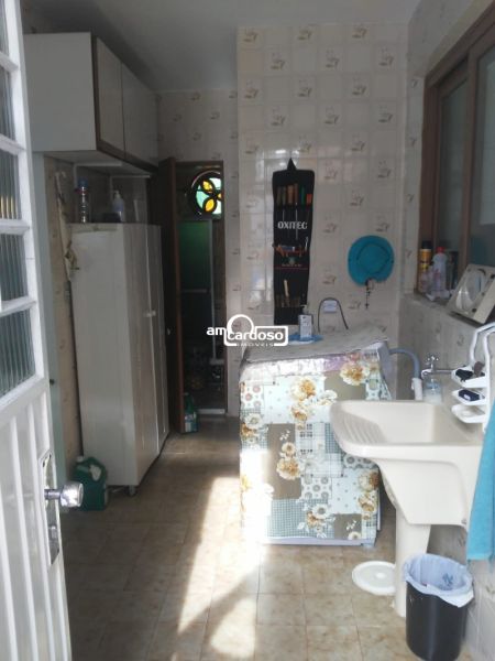 Casa com 3 quartos, 3 banheiros e 147m² à venda no bairro Parque Santa Fé, Porto Alegre