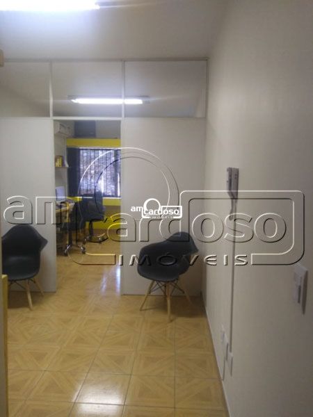 Sala com 1 banheiro e 28m² à venda no bairro Passo Dareia, Porto Alegre