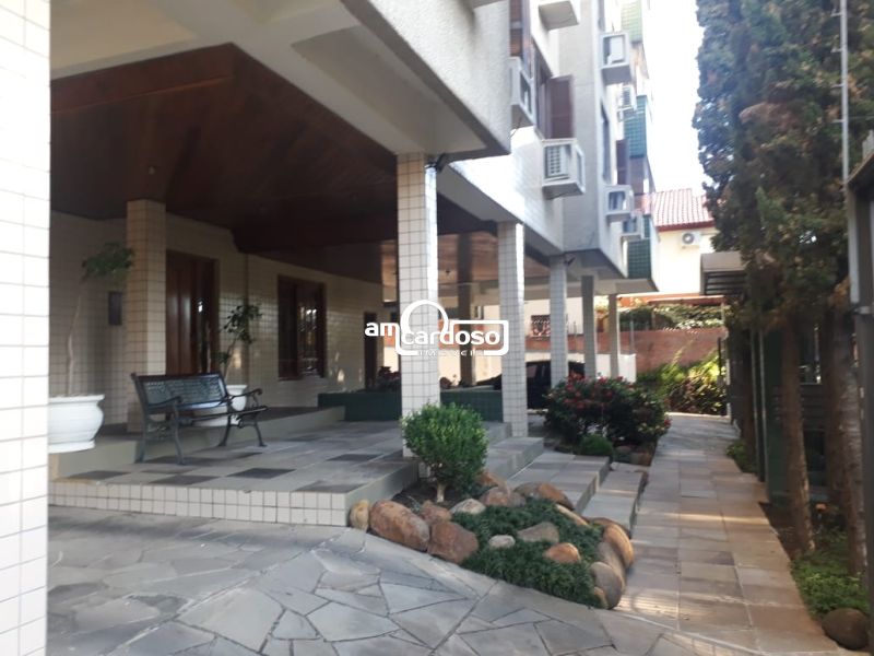 Apartamento com 3 quartos, 2 banheiros e 105m² à venda no bairro Jardim Planalto, Porto Alegre