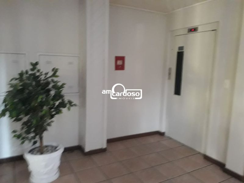Apartamento com 3 quartos, 2 banheiros e 105m² à venda no bairro Jardim Planalto, Porto Alegre