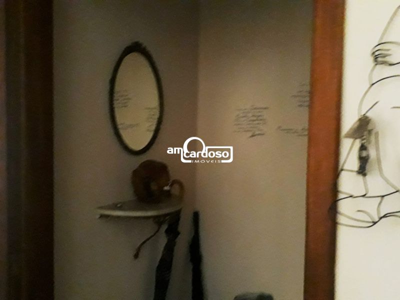 Apartamento com 3 quartos, 2 banheiros e 105m² à venda no bairro Jardim Planalto, Porto Alegre