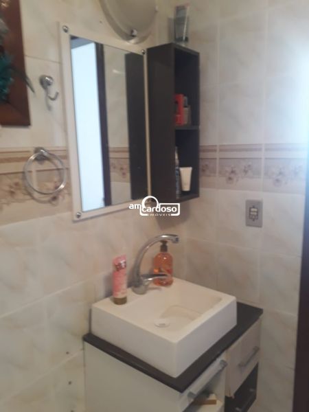 Apartamento com 3 quartos, 2 banheiros e 105m² à venda no bairro Jardim Planalto, Porto Alegre