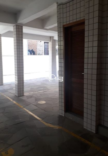 Apartamento com 3 quartos, 2 banheiros e 105m² à venda no bairro Jardim Planalto, Porto Alegre