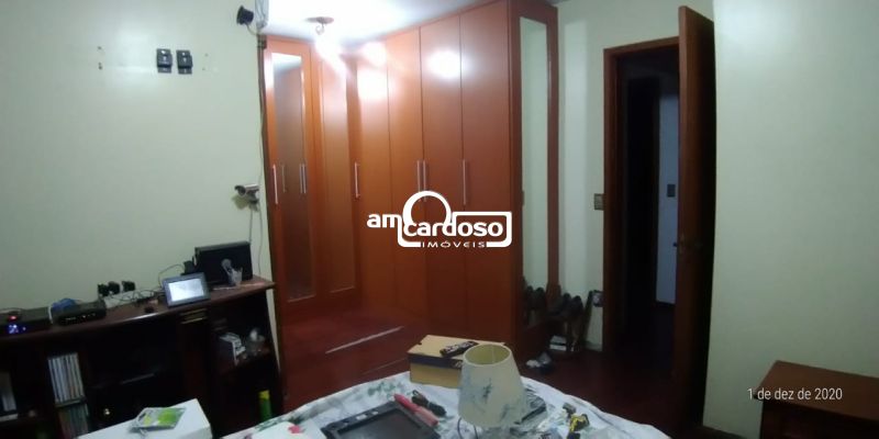 Sobrado com 3 quartos, 4 banheiros e 229m² à venda no bairro Ipanema, Porto Alegre
