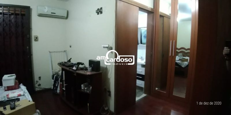 Sobrado com 3 quartos, 4 banheiros e 229m² à venda no bairro Ipanema, Porto Alegre