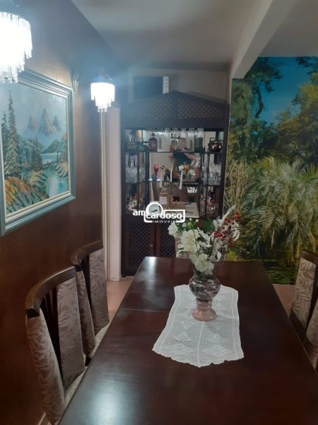 Apartamento com 2 quartos, 1 banheiro e 85m² à venda no bairro Jardim Lindoia, Porto Alegre