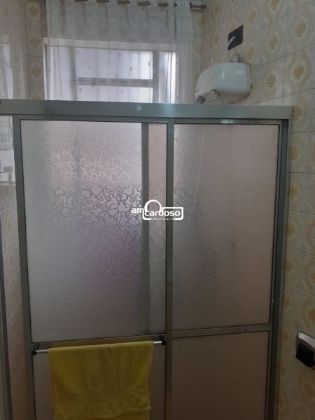 Apartamento com 2 quartos, 1 banheiro e 85m² à venda no bairro Jardim Lindoia, Porto Alegre