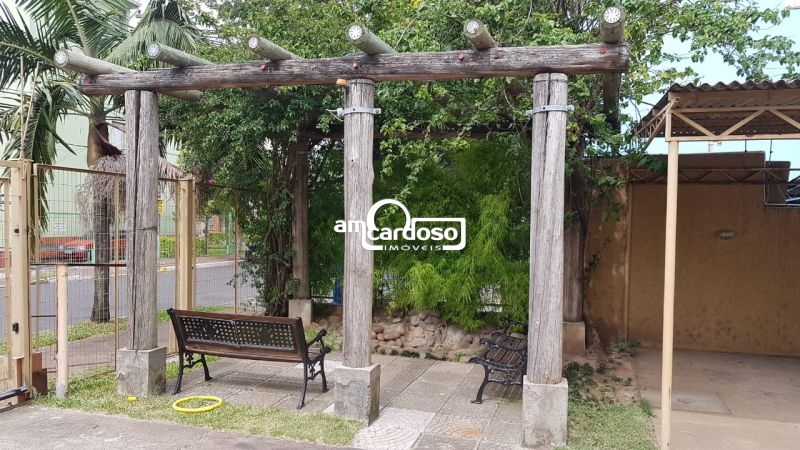 Apartamento com 2 quartos, 1 banheiro e 45m² à venda no bairro Sarandi, Porto Alegre
