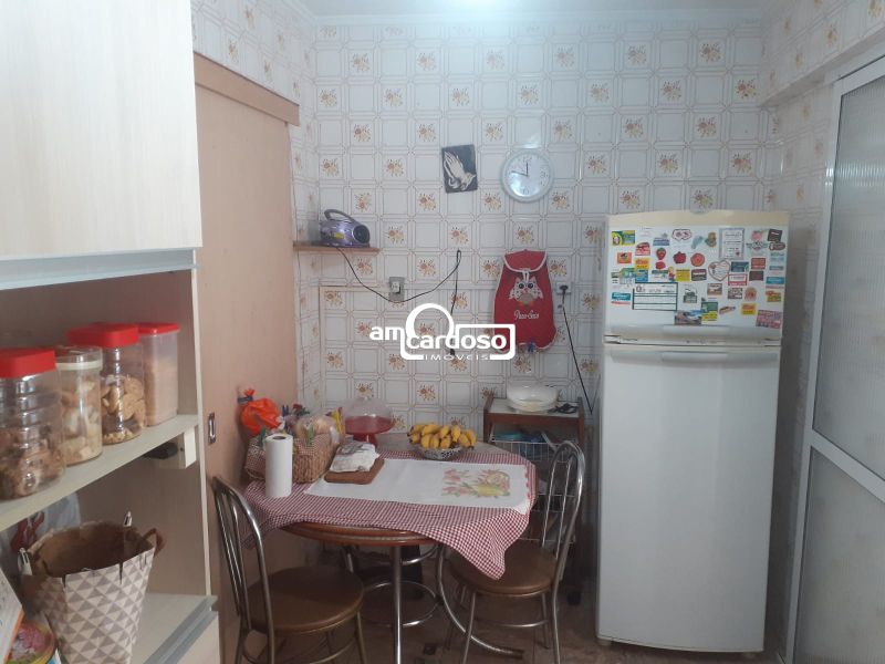 Apartamento com 3 quartos, 3 banheiros e 78m² à venda no bairro Sao Sebastiao, Porto Alegre