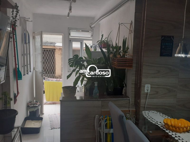 Apartamento com 3 quartos, 1 banheiro e 65m² à venda no bairro Sao Sebastiao, Porto Alegre