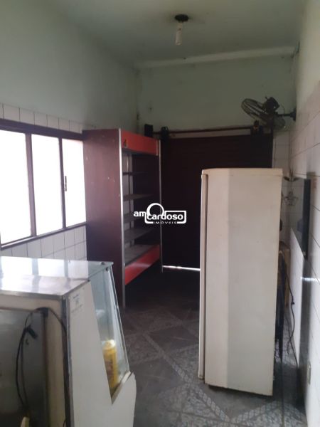 Casa com 7 quartos, 4 banheiros e 300m² à venda no bairro Jardim Sao Pedro, Porto Alegre
