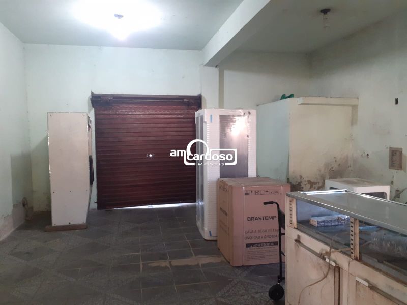 Casa com 7 quartos, 4 banheiros e 300m² à venda no bairro Jardim Sao Pedro, Porto Alegre
