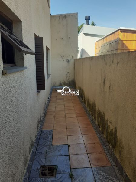 Casa com 7 quartos, 4 banheiros e 300m² à venda no bairro Jardim Sao Pedro, Porto Alegre