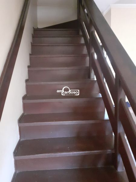 Casa com 7 quartos, 4 banheiros e 300m² à venda no bairro Jardim Sao Pedro, Porto Alegre