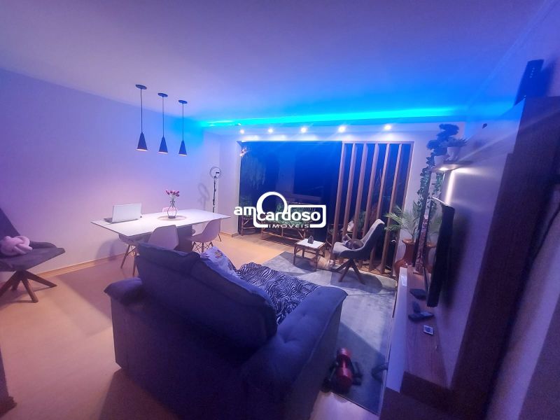 Apartamento com 2 quartos, 2 banheiros e 82m² à venda no bairro Jardim Itu Sabara, Porto Alegre