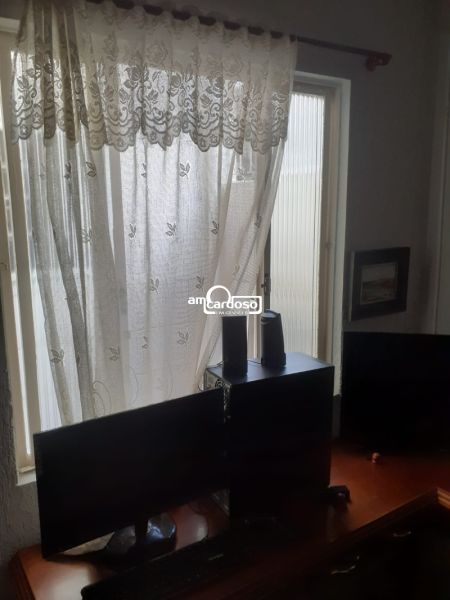 Casa com 3 quartos, 3 banheiros e 180m² à venda no bairro Sarandi, Porto Alegre