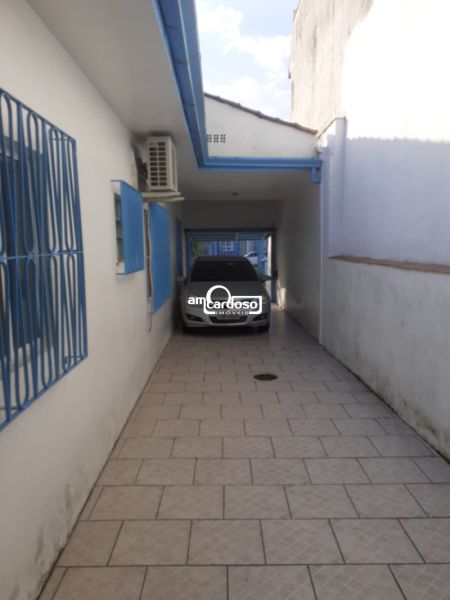 Casa com 3 quartos, 3 banheiros e 180m² à venda no bairro Sarandi, Porto Alegre