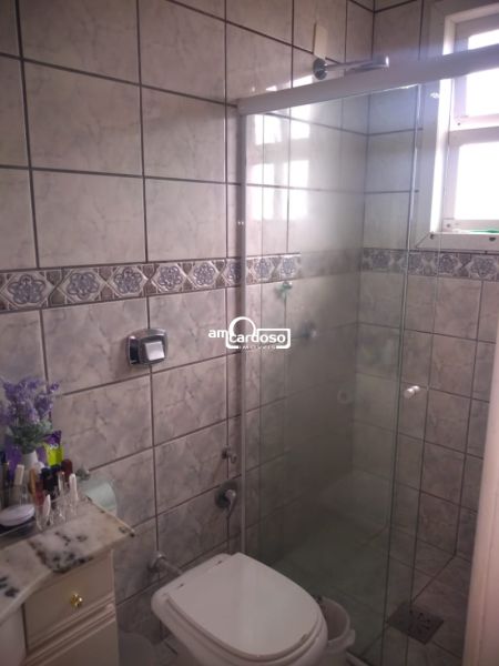 Sobrado com 4 quartos, 3 banheiros e 171m² à venda no bairro Jardim Itu Sabara, Porto Alegre