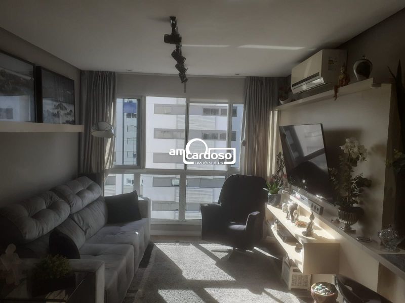 Apartamento com 2 quartos, 2 banheiros e 67m² à venda no bairro Chacara das Pedras, Porto Alegre