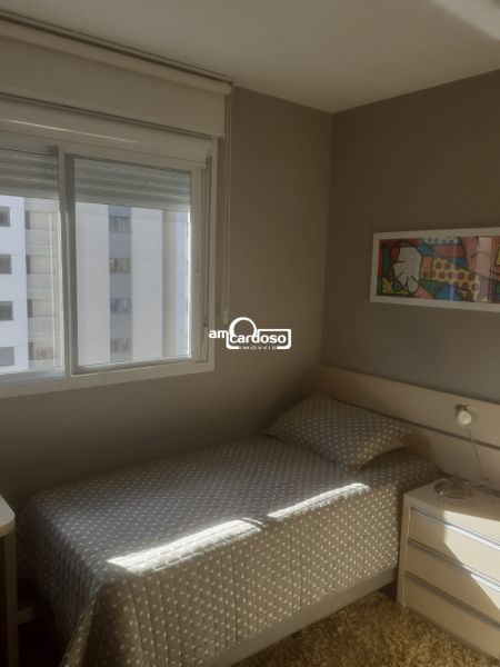Apartamento com 2 quartos, 2 banheiros e 67m² à venda no bairro Chacara das Pedras, Porto Alegre