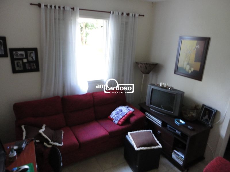 Casa com 3 quartos, 2 banheiros e 100m² à venda no bairro Sao Sebastiao, Porto Alegre