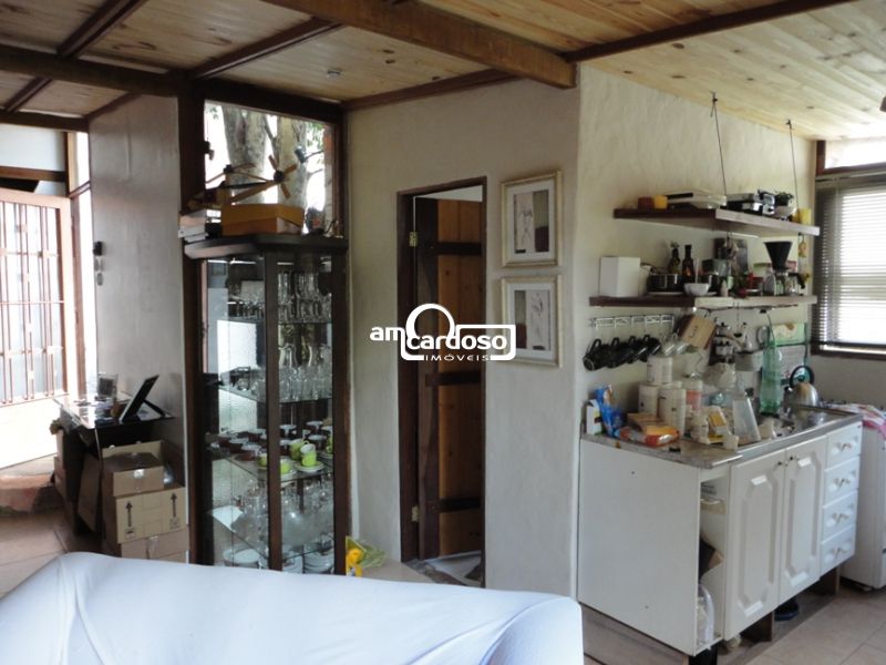 Casa com 3 quartos, 2 banheiros e 100m² à venda no bairro Sao Sebastiao, Porto Alegre