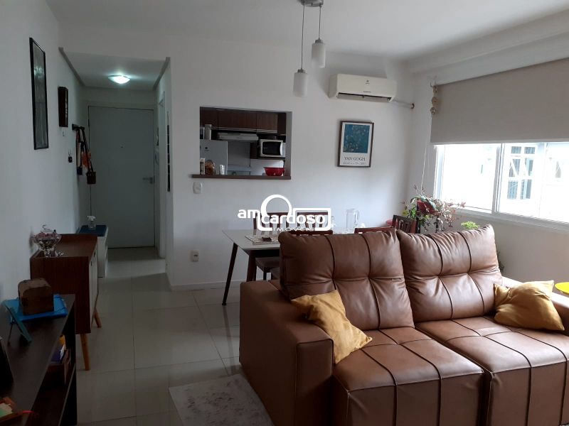 Apartamento com 2 quartos, 2 banheiros e 69m² à venda no bairro Santana, Porto Alegre